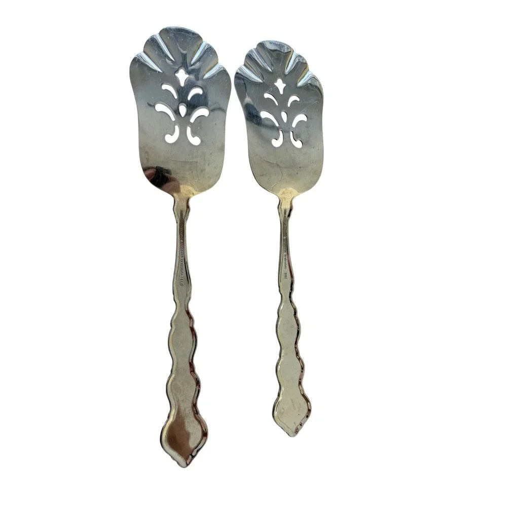 Oneida Sherbrooke Distinction Deluxe Stainless Pierced Tomato Servers Set of 2